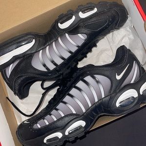 Nike air max shoes